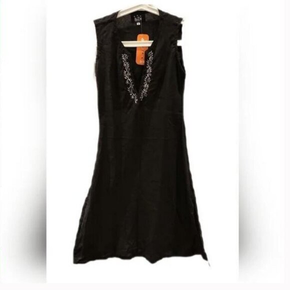 2/$35🌷NWT BOHO %100 Cotton Slimming Swim Coverup Black Embroidered Deep V-Neck - Picture 1 of 11